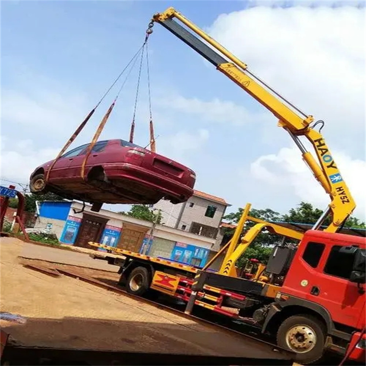 河东吊车吊汽车的正确方法